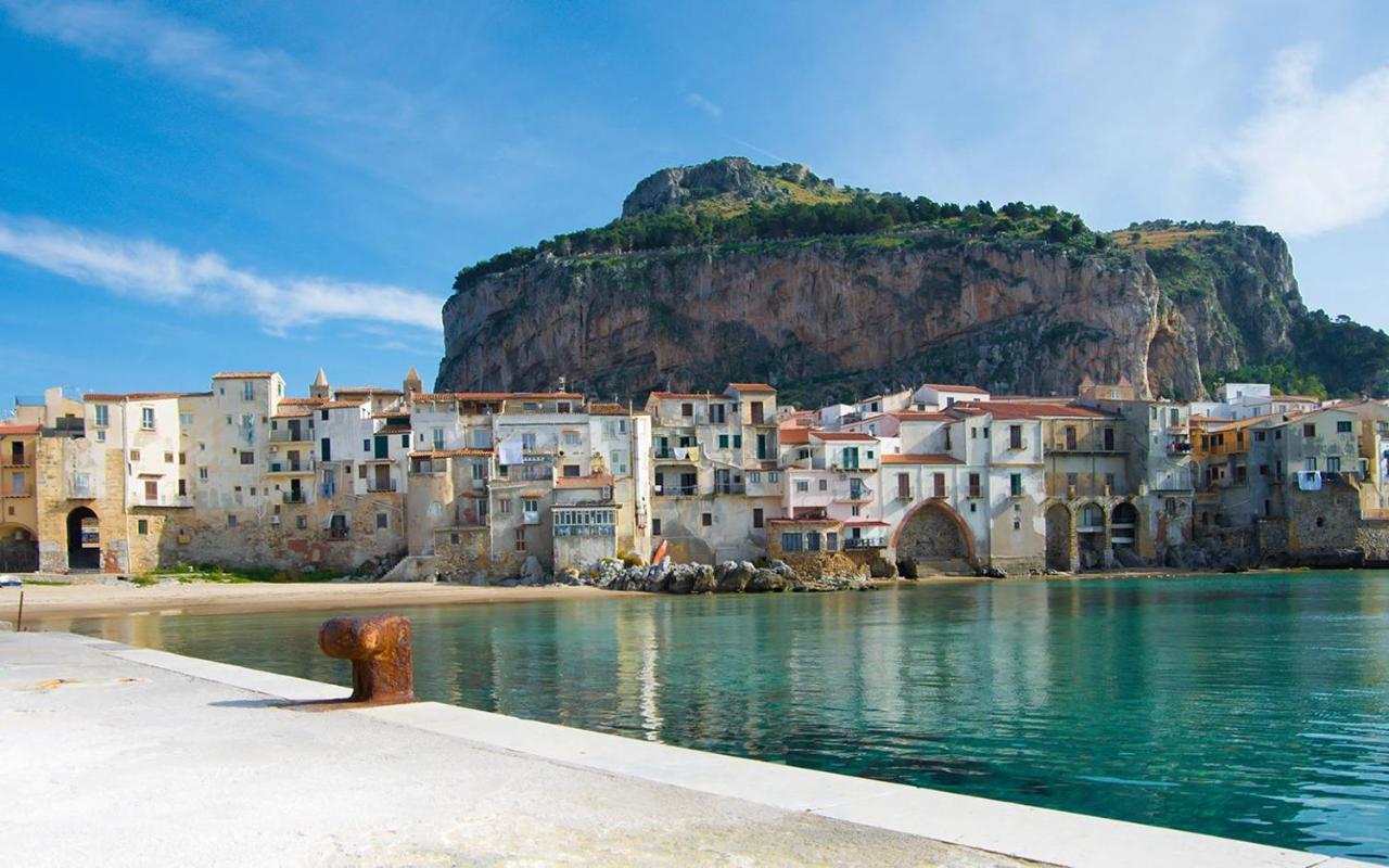 Case Vacanze Le Rose Кампофеличе-ди-Роччелла Экстерьер фото